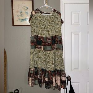 Easel Dress size L